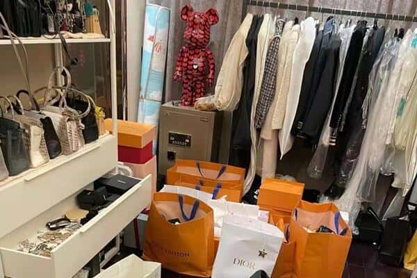 成都蒲江县回收一线品牌衣服